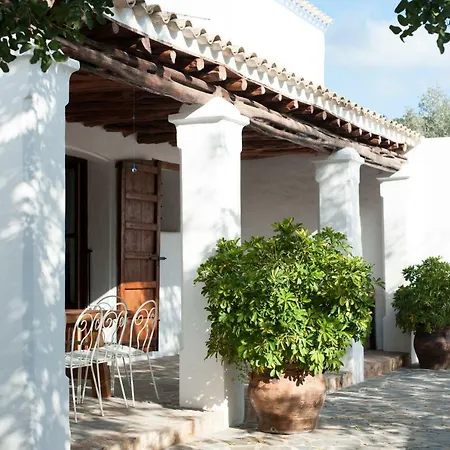 Can Tierra Roja * Santa Gertrudis (Ibiza)